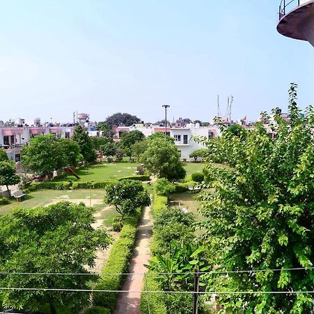 Tuk Tuk Homestay 아그라 외부 사진