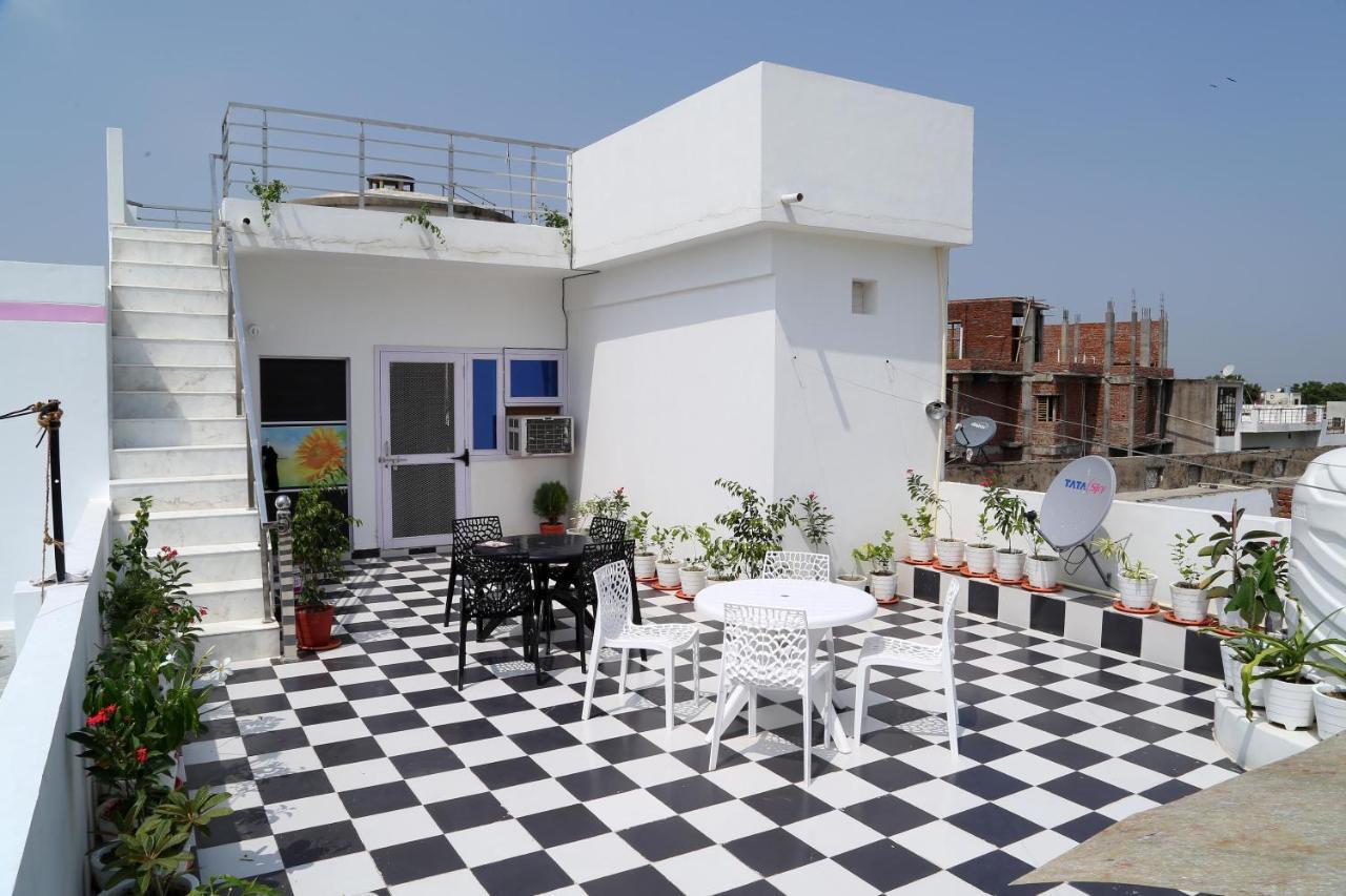 Tuk Tuk Homestay 아그라 외부 사진