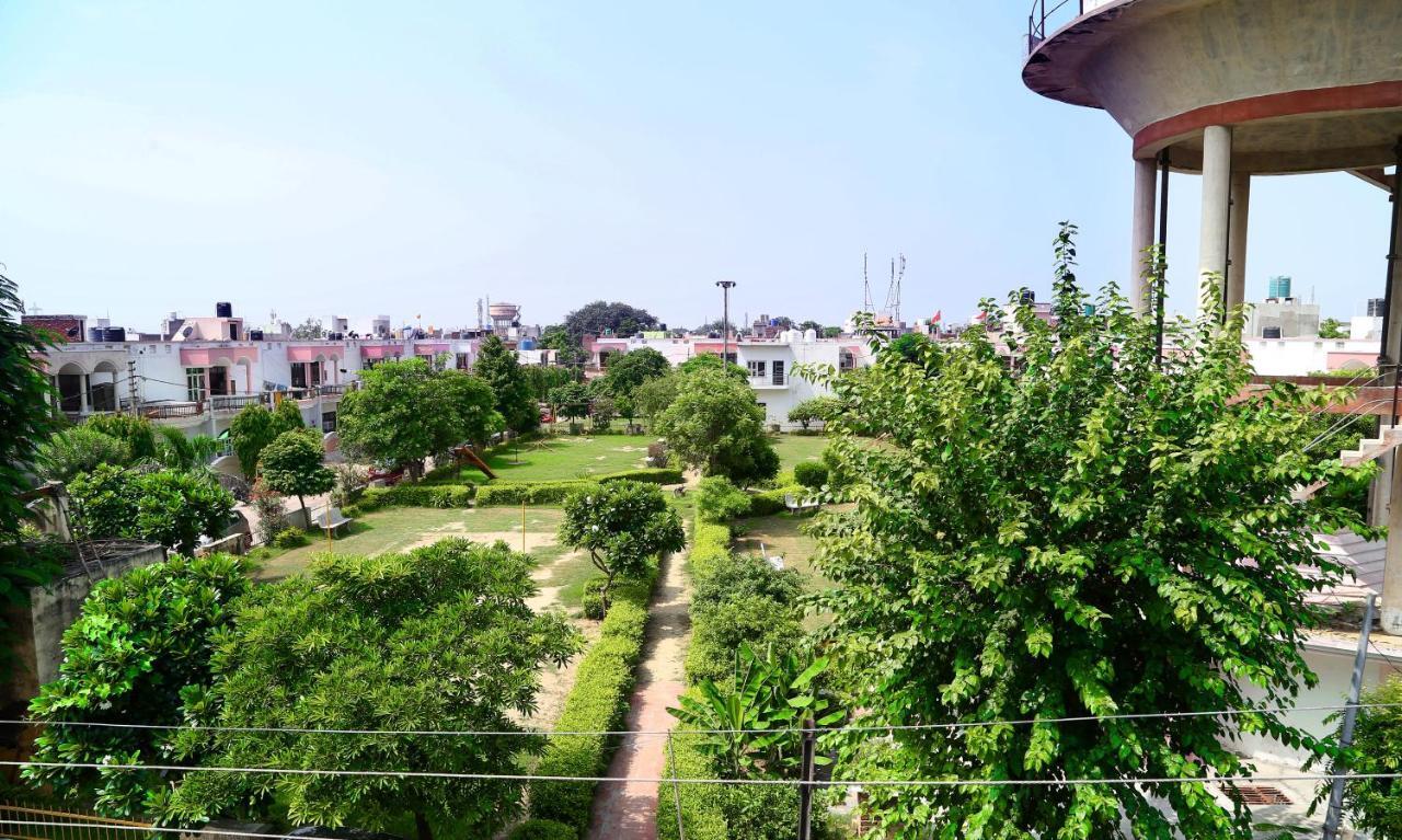 Tuk Tuk Homestay 아그라 외부 사진